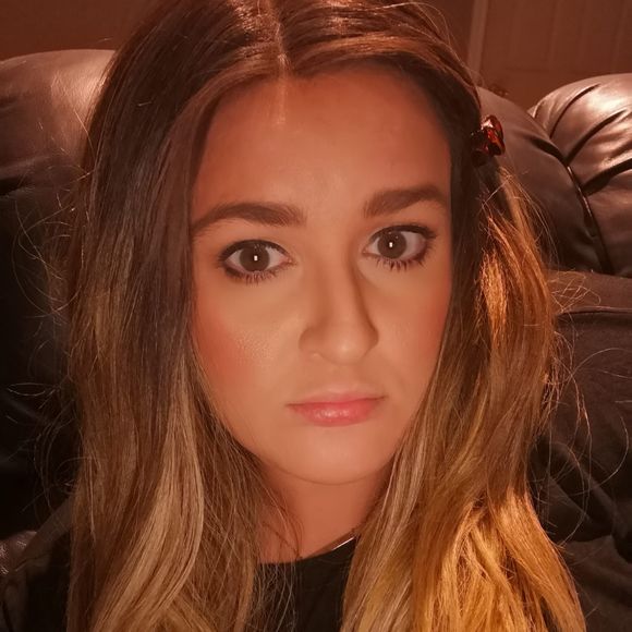 Meet your Posher, Macy - Picture 1 of 1